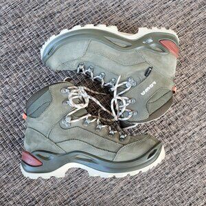 EXCELLENT 9 Women's Lowa Renegade Gore-Tex Hiking Boots